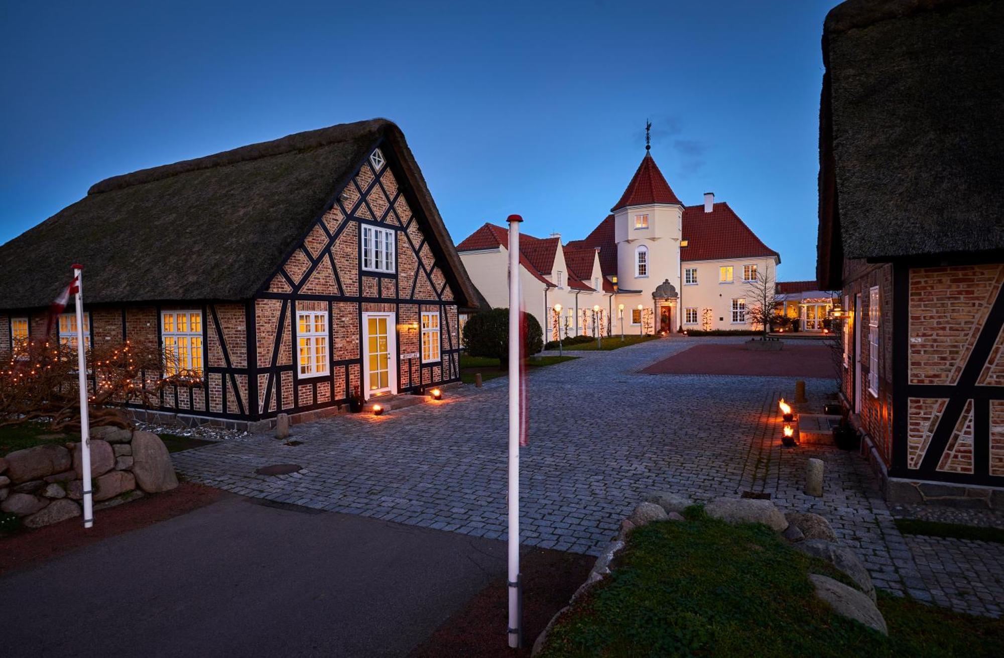 Gl. Avernaes Sinatur Hotel & Konference Ebberup ภายนอก รูปภาพ