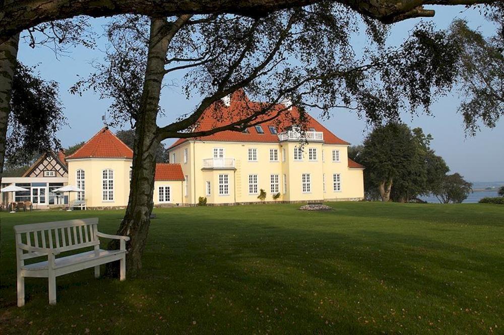 Gl. Avernaes Sinatur Hotel & Konference Ebberup ภายนอก รูปภาพ