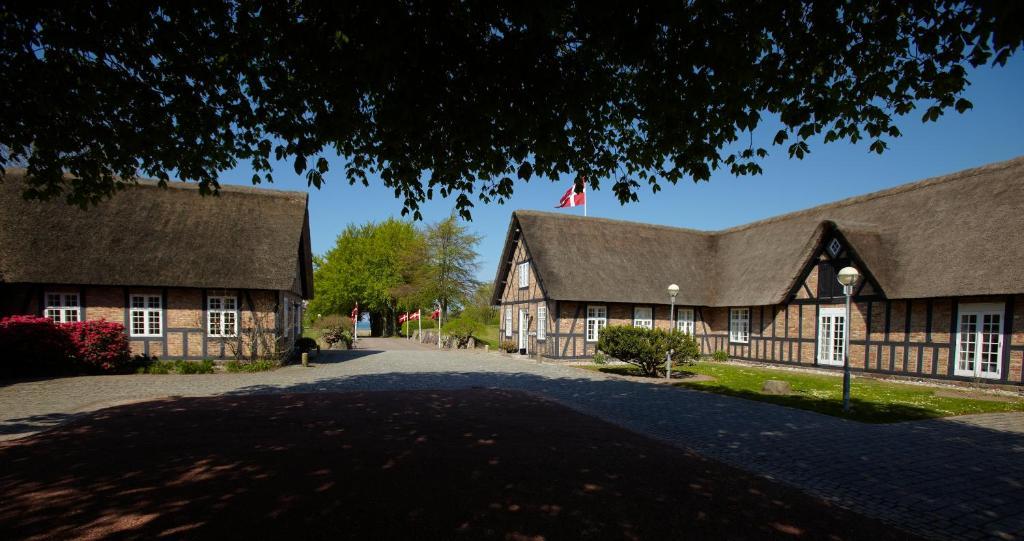 Gl. Avernaes Sinatur Hotel & Konference Ebberup ภายนอก รูปภาพ