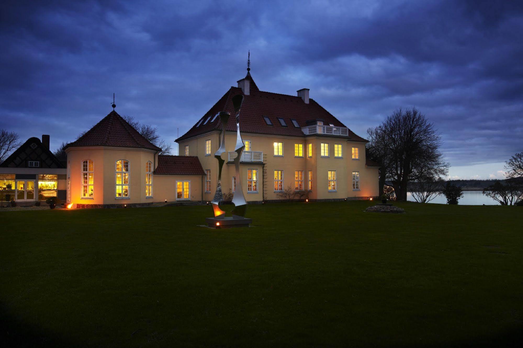 Gl. Avernaes Sinatur Hotel & Konference Ebberup ภายนอก รูปภาพ